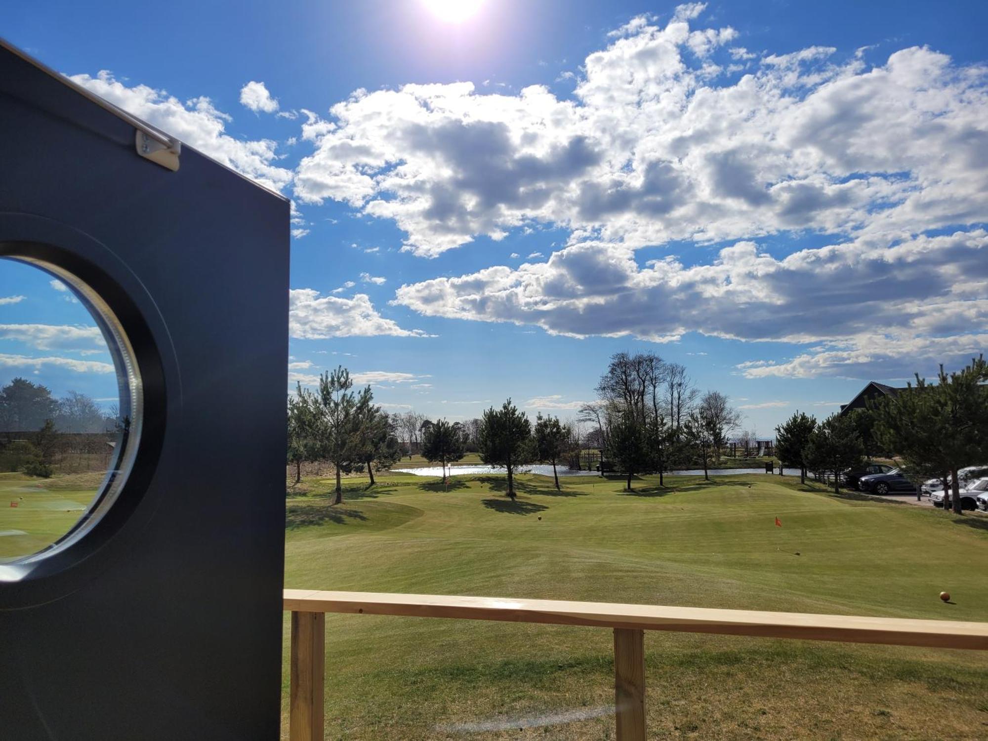 Halmstad Golfarena Stugor Bagian luar foto